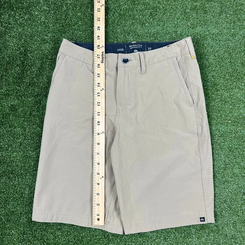 Quiksilver Men's Tan and Cream Shorts
